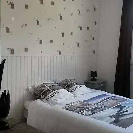 Chez Kirsten Bed & Breakfast Coutances